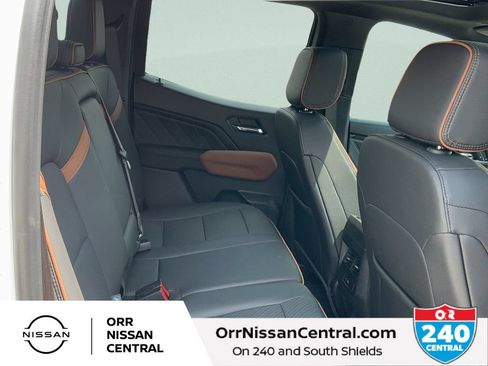 Used 2025 GMC Canyon AT4 w/ Technology Plus Package AWD/4WD image 12