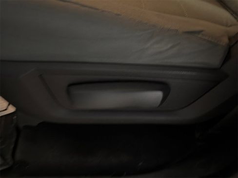 Used 2017 RAM 1500 Express image 17