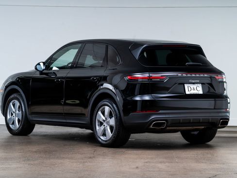 Used 2019 Porsche Cayenne AWD/4WD image 5