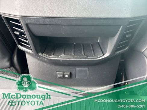 Used 2022 Toyota Tundra Limited image 11
