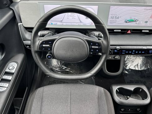 Used 2024 Hyundai Ioniq 5 SEL image 14