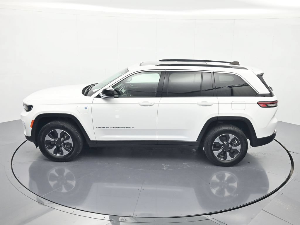 Used 2024 Jeep Grand Cherokee Limited 4xe AWD/4WD image 38