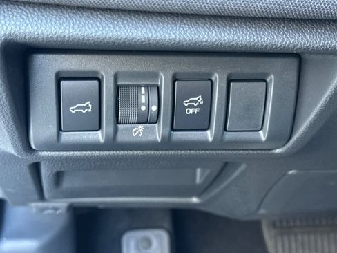 New 2025 Subaru Outback Premium image 27