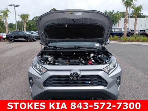 Used 2021 Toyota RAV4 XLE FWD image 10