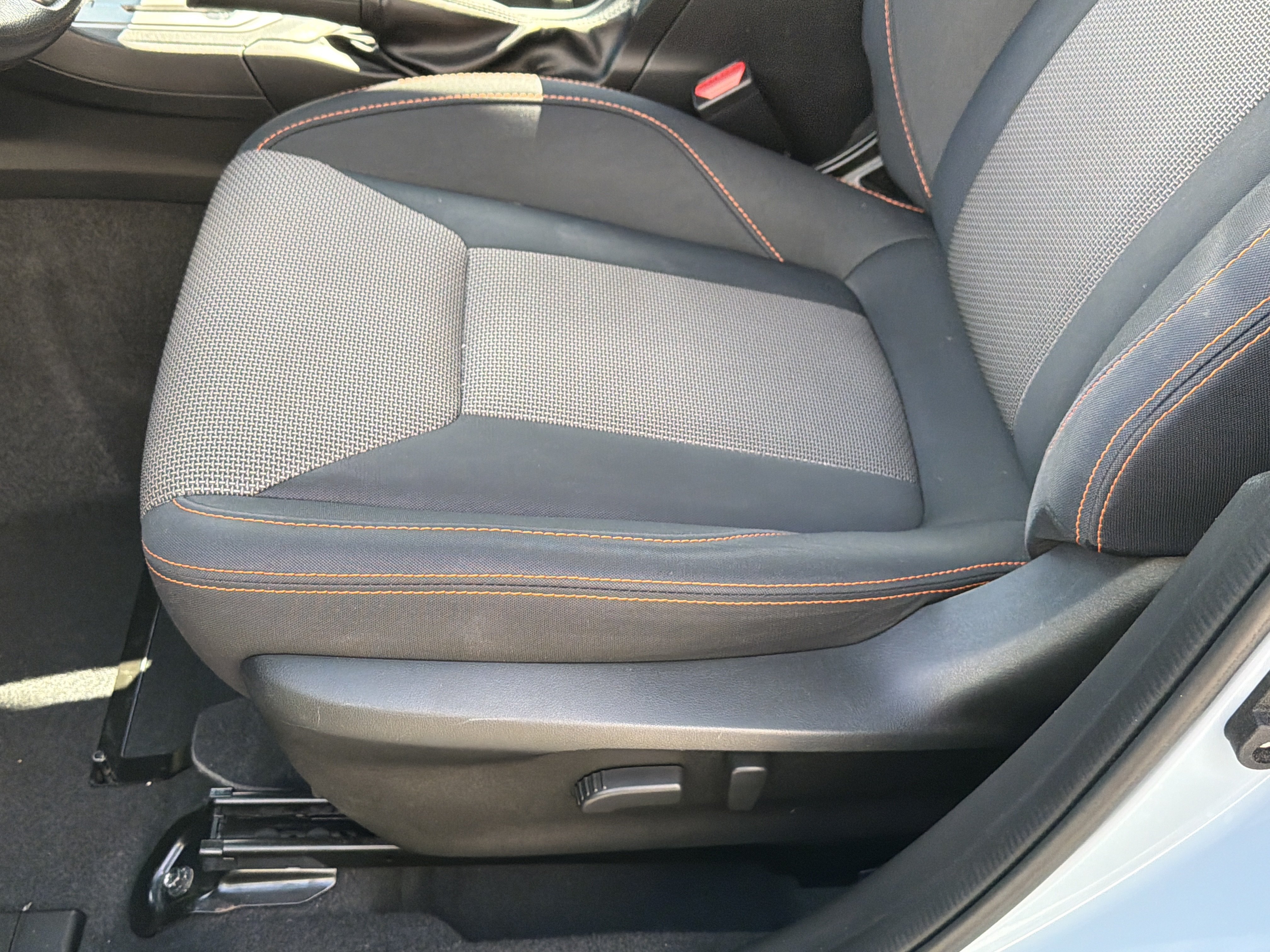 Used 2022 Subaru Crosstrek 2.0i Premium w/ Moonroof Package AWD/4WD image 4