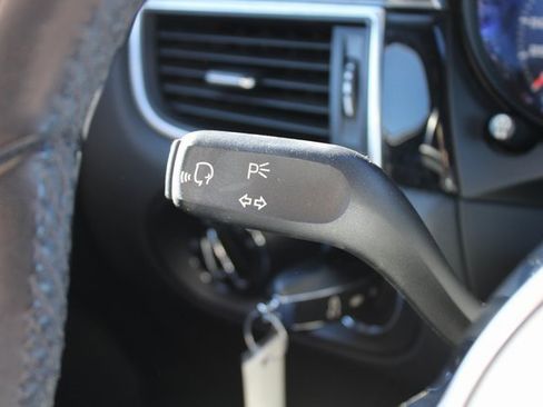 Used 2018 Porsche Macan Sport Edition image 32