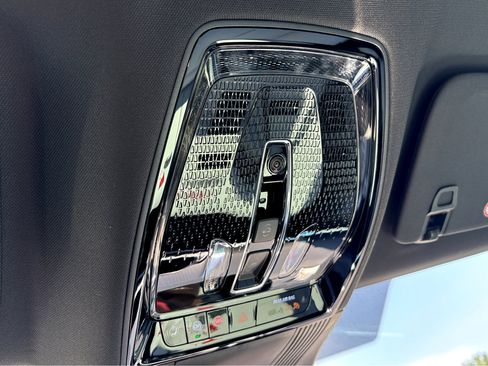 New 2026 Cadillac Vistiq Sport image 29