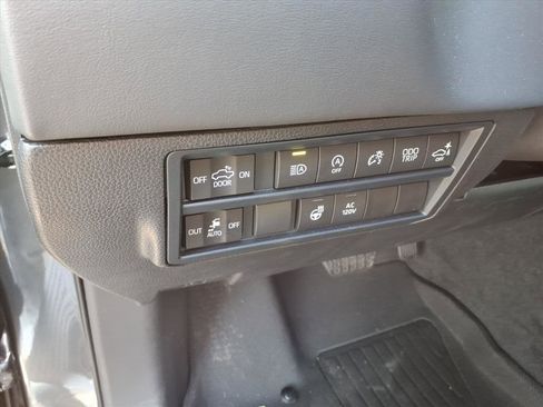 Used 2024 Toyota Tundra Platinum image 28