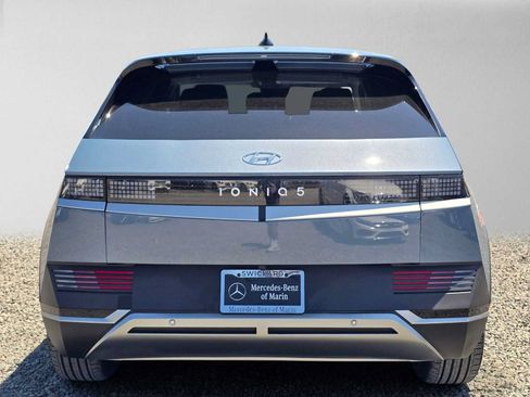 Used 2024 Hyundai Ioniq 5 SEL RWD image 4