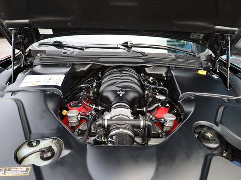 Used 2015 Maserati GranTurismo Convertible image 14