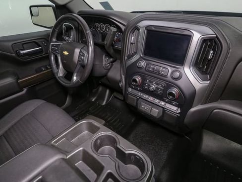 Used 2021 Chevrolet Silverado 1500 LT AWD/4WD image 17