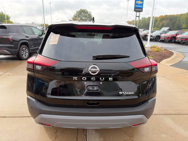 Used 2021 Nissan Rogue SV AWD/4WD image 5