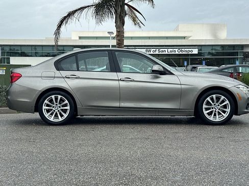 Used 2018 BMW 320i Sedan image 2
