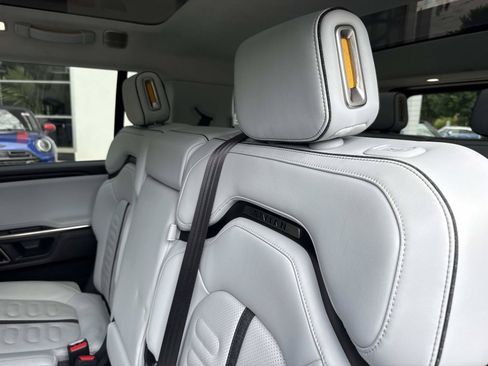 Used 2023 Rivian R1S Adventure AWD/4WD image 15