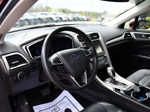 Used 2016 Ford Fusion SE w/ Equipment Group 202A FWD image 11