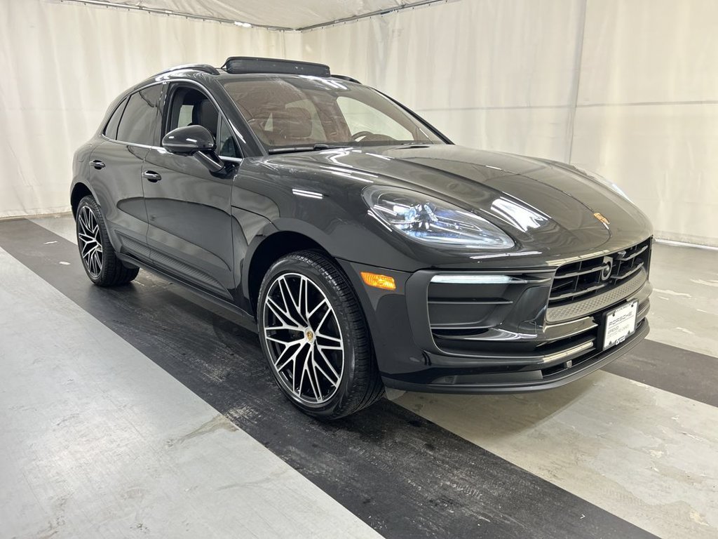 Certified 2026 Porsche Macan AWD/4WD image 1