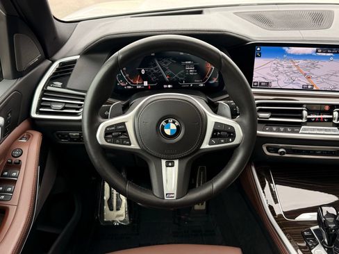 Used 2021 BMW X5 xDrive40i w/ M Sport Package AWD/4WD image 38