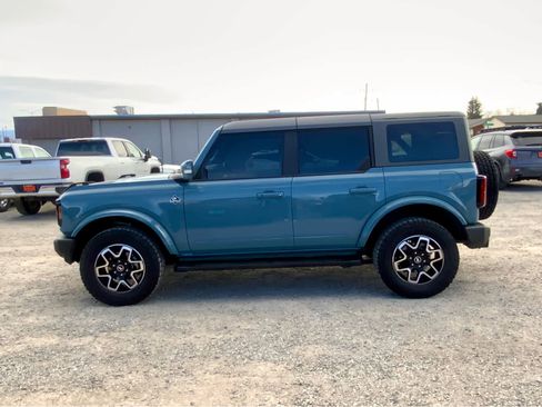 Used 2023 Ford Bronco Outer Banks AWD/4WD image 2