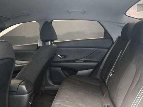 Used 2024 Hyundai Elantra Blue image 18