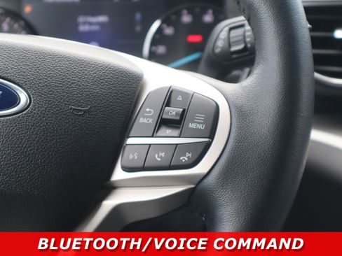 Used 2022 Ford Explorer XLT w/ Equipment Group 202A AWD/4WD image 16