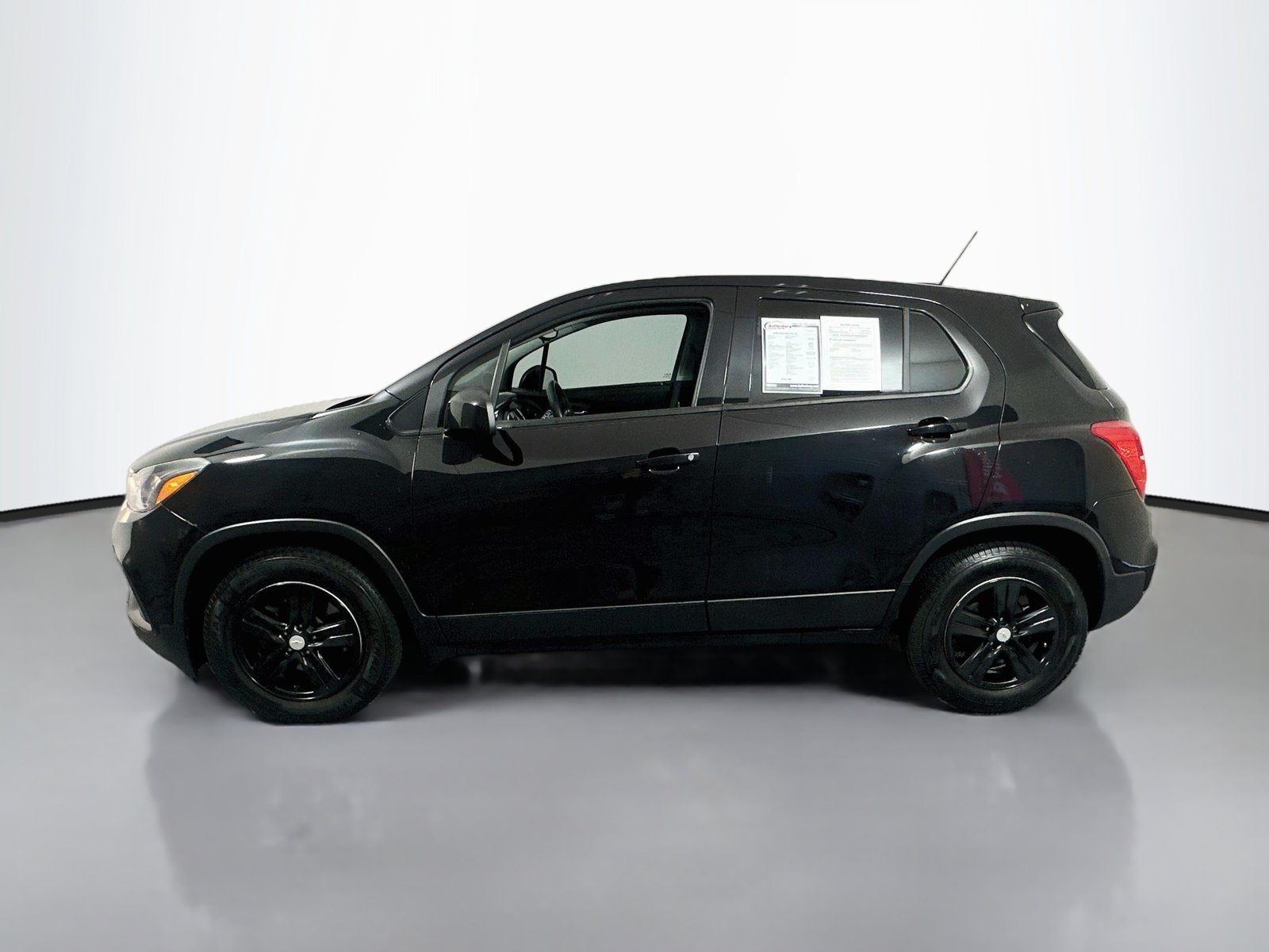 Used 2020 Chevrolet Trax LS w/ Tint and Cruise Package FWD image 4