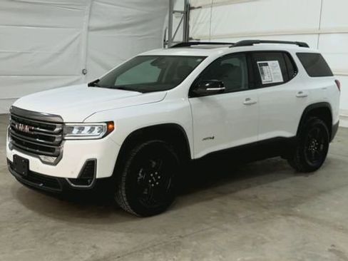 Used 2022 GMC Acadia AT4 w/ Technology Package image 4
