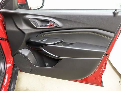 Used 2026 Chevrolet Trax LT w/ Driver Confidence Package image 25