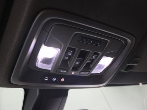 Used 2021 GMC Sierra 1500 Denali w/ Driver Alert Package II AWD/4WD image 58