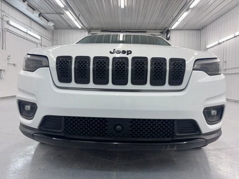 Used 2021 Jeep Cherokee Latitude Plus FWD image 11