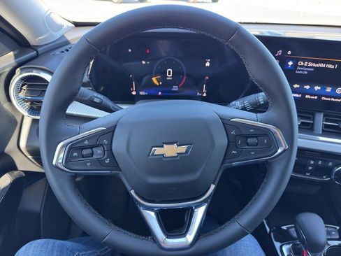 New 2026 Chevrolet Trax LT w/ LT Convenience Package image 19