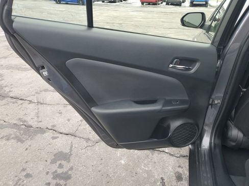 Used 2021 Toyota Prius LE image 26