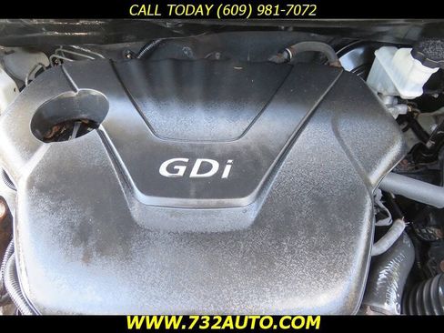 Used 2012 Hyundai Accent GLS FWD image 16
