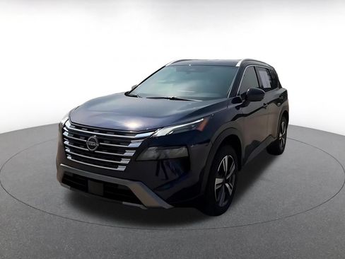 Used 2026 Nissan Rogue SL FWD image 5