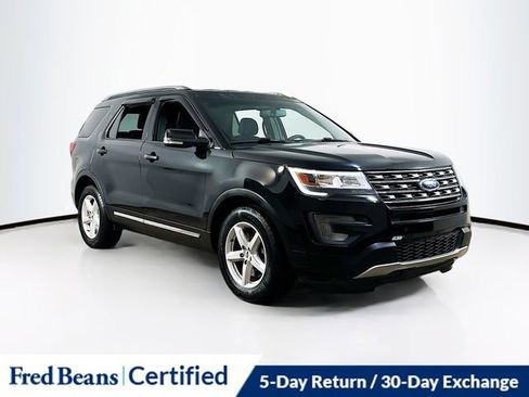 Used 2017 Ford Explorer XLT w/ Equipment Group 201A image 1