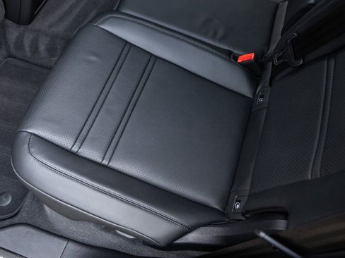 New 2026 Porsche Cayenne Turbo image 39