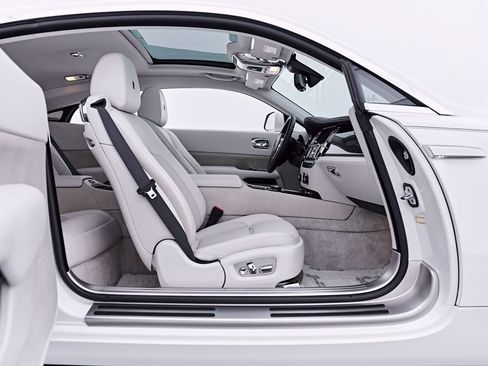 Used 2014 Rolls-Royce Wraith RWD image 35