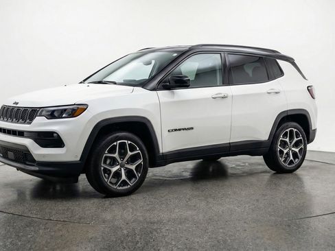 Used 2025 Jeep Compass Limited AWD/4WD image 3