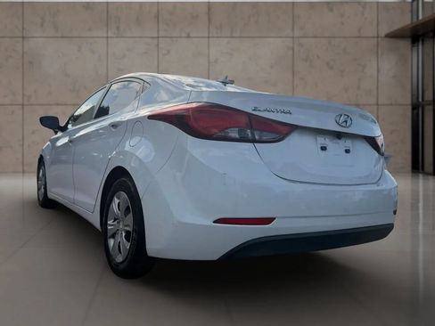 Used 2016 Hyundai Elantra SE FWD image 9