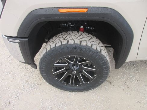 New 2026 GMC Sierra 2500 SLE w/ SLE Value Package; image 13