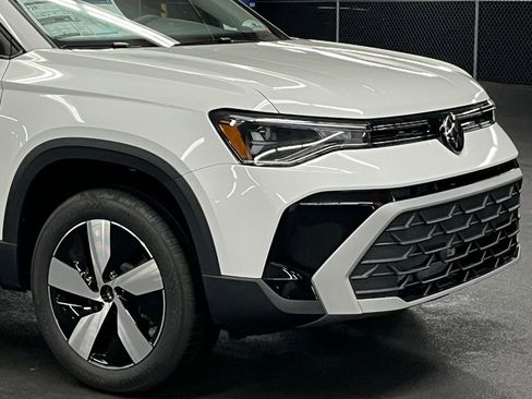 New 2026 Volkswagen Taos S AWD/4WD image 38