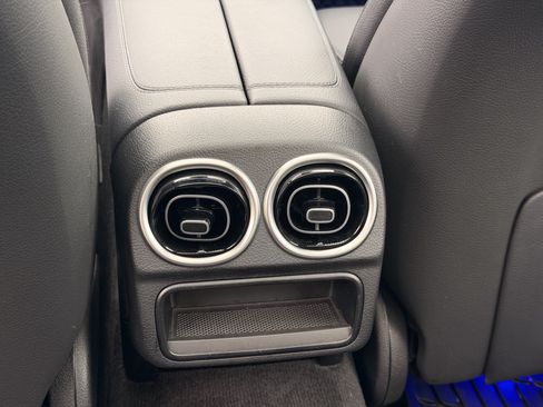 Used 2023 Mercedes-Benz C 300 4MATIC Sedan image 25