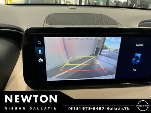 Used 2022 Hyundai Santa Fe SEL w/ Convenience + Premium Package FWD image 11