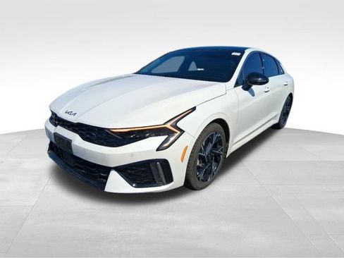 Used 2025 Kia K5 GT-Line w/ GT-Line Premium Package image 4
