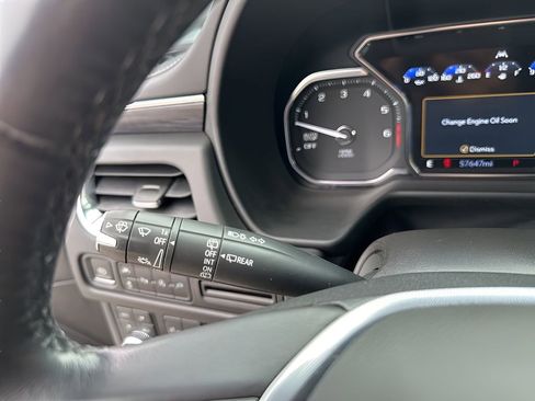 Used 2021 GMC Yukon XL SLT w/ SLT Premium Package image 31