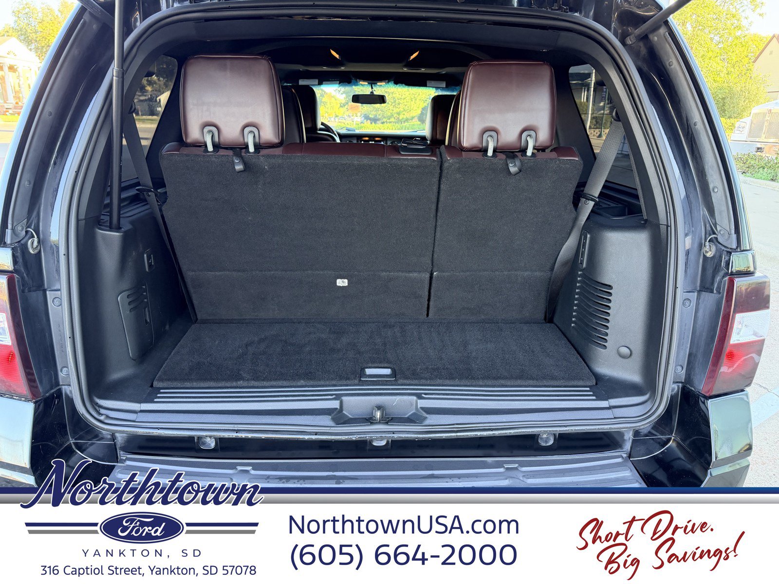 Used 2016 Ford Expedition Platinum AWD/4WD image 13