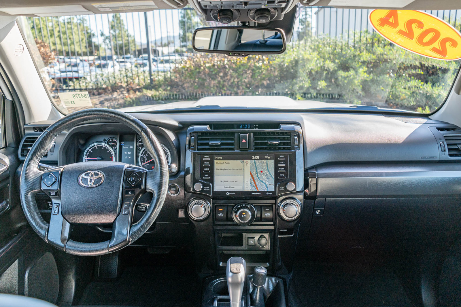 Used 2024 Toyota 4Runner TRD Off-Road Premium w/ Off Road Premium Plus Package AWD/4WD image 17