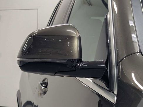 Used 2021 BMW X5 sDrive40i w/ Executive Package RWD image 30
