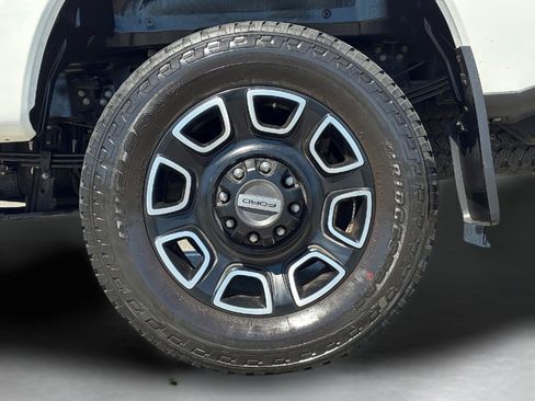 Used 2024 Ford F350 Platinum AWD/4WD image 13