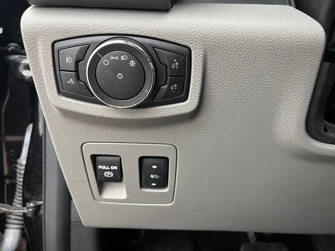 Used 2020 Ford F150 XLT w/ Equipment Group 302A Luxury AWD/4WD image 28