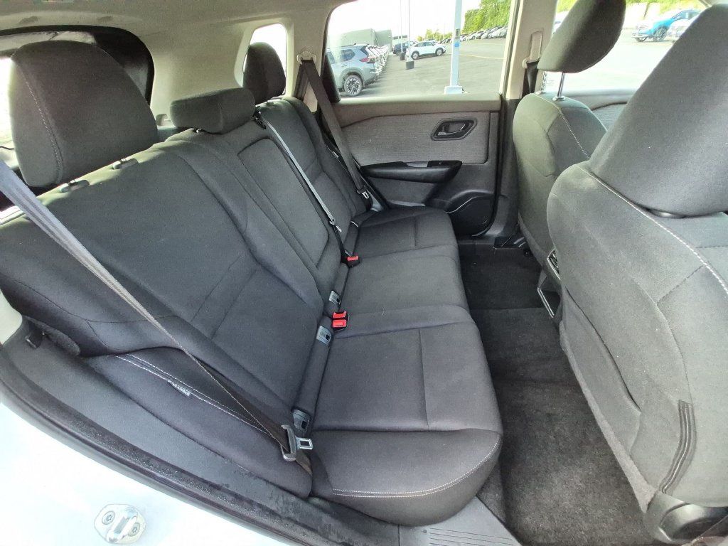 Used 2023 Nissan Rogue S FWD image 26